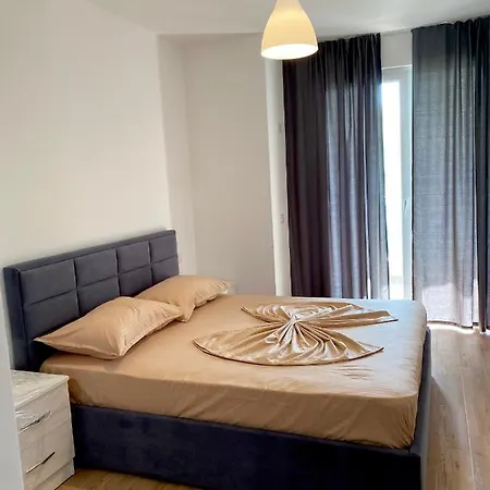 Seaside Sol Apartment Shengjin